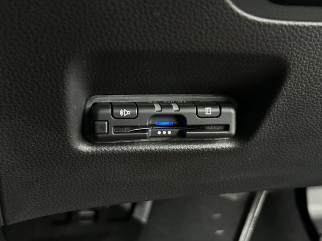 フィット e:HEVホーム 車検整備付 純正ナビ 前後ドラレコ TVフル リアカメラ ETC(16枚目)