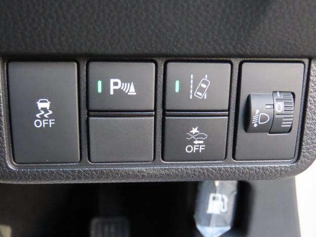 Ｎ－ＯＮＥ プレミアムツアラー　当社使用レンタカー　純正８インチナビ　夏冬タイヤ付　ＴＶフル　リアカメラ　ＥＴＣ（15枚目）