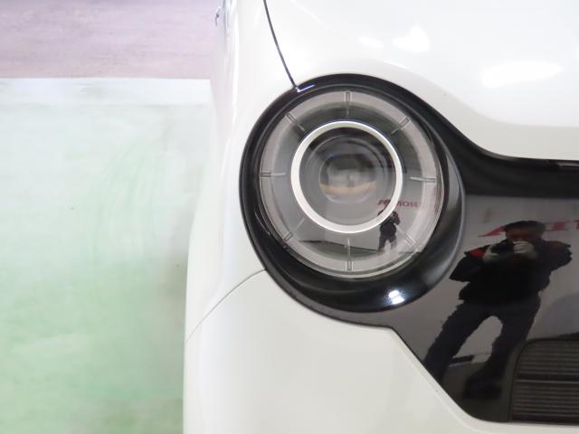 ＬＥＤヘッドライトは、点灯の瞬間から光量を発揮し、突然暗くなるトンネルなどでの安定感を高めます。