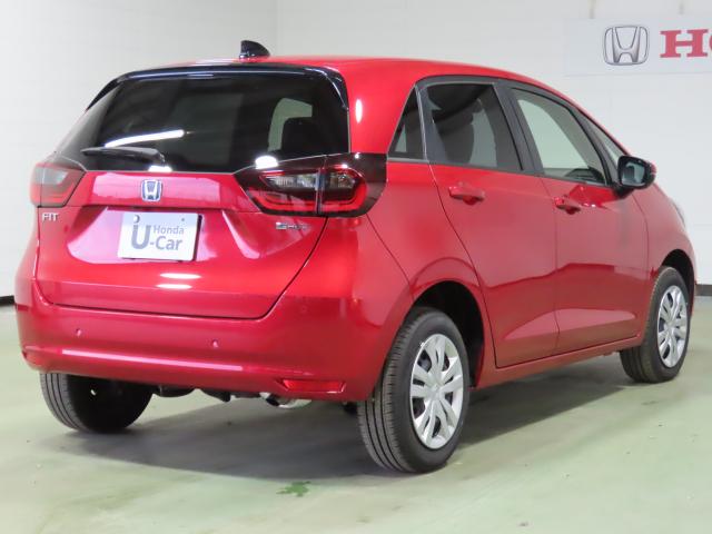 フィット e:HEVホーム 当社使用レンタカー 純正9インチナビ 夏冬タイヤ付 TVフル リアカメラ ETC(8枚目)