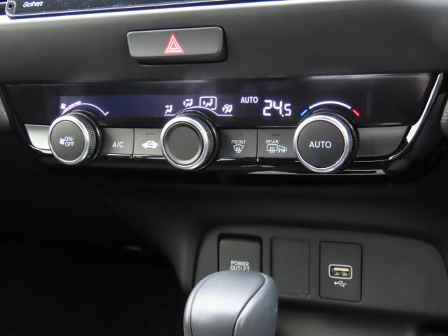 フィット e:HEVホーム 当社使用レンタカー 純正9インチナビ 夏冬タイヤ付 TVフル リアカメラ ETC(14枚目)