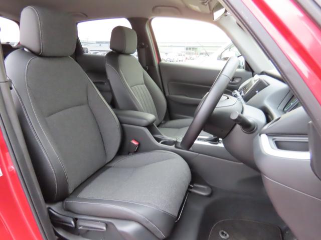 フィット e:HEVホーム 当社使用レンタカー 純正9インチナビ 夏冬タイヤ付 TVフル リアカメラ ETC(18枚目)