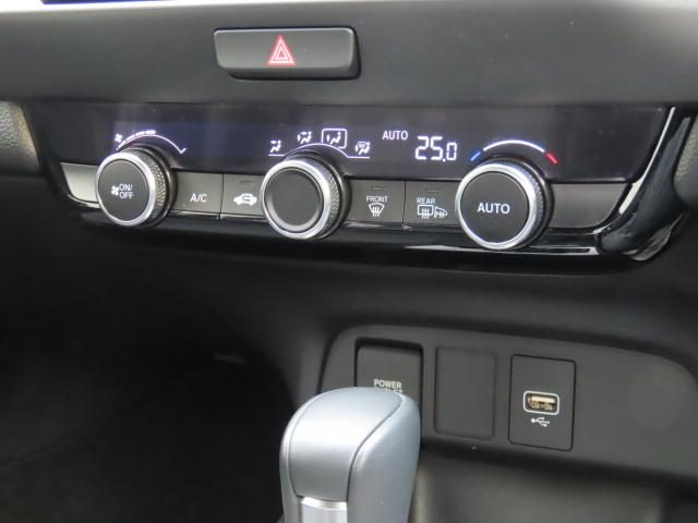 フィット e:HEVホーム 当社試乗車 純正9インチナビ 夏冬タイヤ付 ドラレコ TVフル リアカメラ ETC(15枚目)