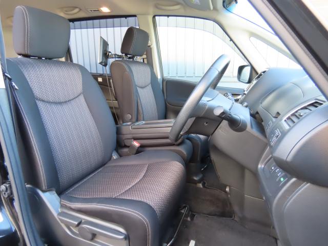 セレナ ハイウェイスターＶセレクション＋セーフティ　日産ナビ　アルパインリアモニター　夏冬タイヤ付　ＴＶフル　ＥＴＣ　４ＷＤ　アルミホイール　アイドリングストップ　ＬＥＤヘッドランプ　スマートキー　横滑り防止装置　エアバッグ　エアコン（18枚目）