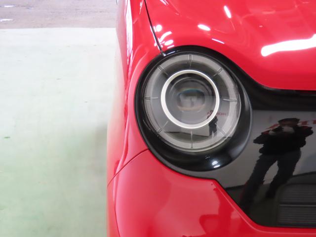 ＬＥＤヘッドライトは、点灯の瞬間から光量を発揮し、突然暗くなるトンネルなどでの安定感を高めます。