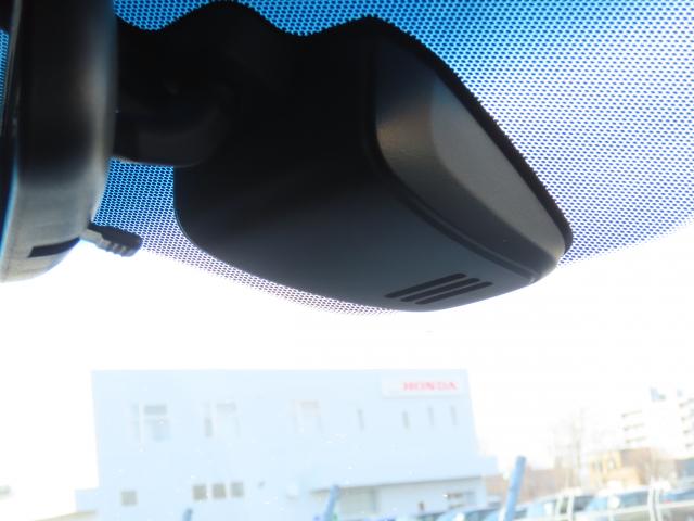 ステップワゴンスパーダ スパーダホンダセンシング　車検整備付　純正ナビ　エンスタ　リアカメラ（3枚目）
