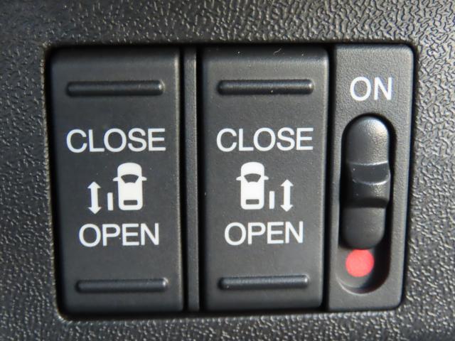 ステップワゴンスパーダ スパーダホンダセンシング　車検整備付　純正ナビ　エンスタ　リアカメラ（16枚目）