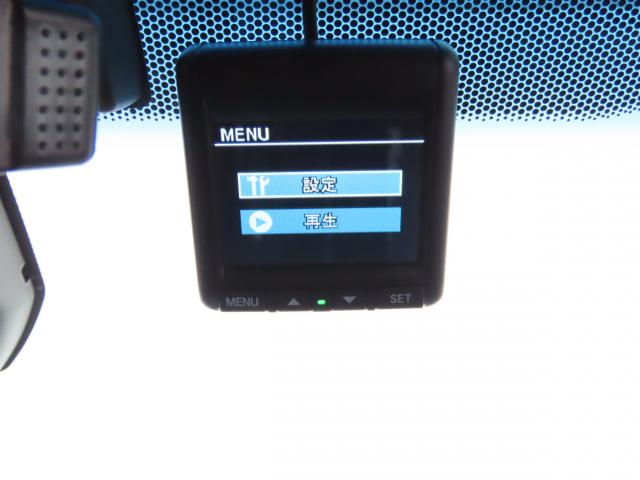 フィット １３Ｇ・Ｌパッケージ　純正ナビ　ドラレコ　エンスタ　夏冬タイヤ付　ＴＶフル　リアカメラ　ＥＴＣ（5枚目）