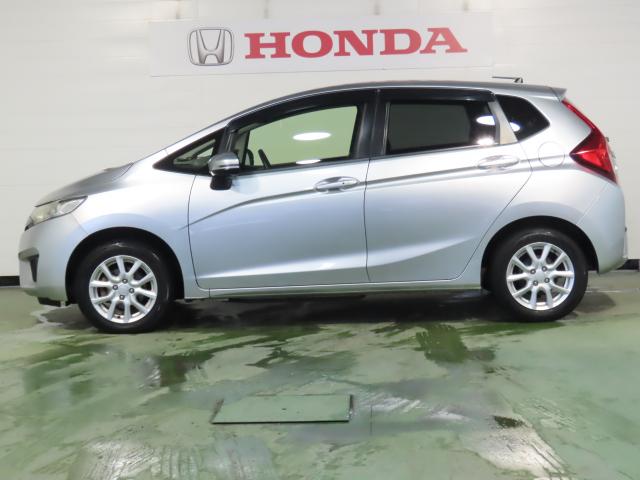 フィット １３Ｇ・Ｌパッケージ　純正ナビ　ドラレコ　エンスタ　夏冬タイヤ付　ＴＶフル　リアカメラ　ＥＴＣ（6枚目）