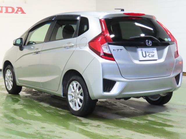 フィット １３Ｇ・Ｌパッケージ　純正ナビ　ドラレコ　エンスタ　夏冬タイヤ付　ＴＶフル　リアカメラ　ＥＴＣ（8枚目）