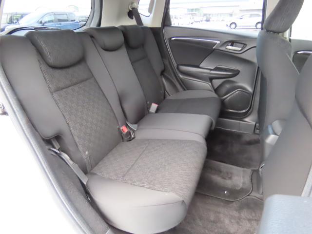 フィット １３Ｇ・Ｌパッケージ　純正ナビ　ドラレコ　エンスタ　夏冬タイヤ付　ＴＶフル　リアカメラ　ＥＴＣ（20枚目）