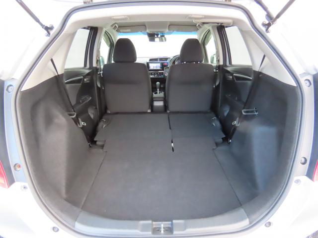 フィット １３Ｇ・Ｌパッケージ　純正ナビ　ドラレコ　エンスタ　夏冬タイヤ付　ＴＶフル　リアカメラ　ＥＴＣ（23枚目）