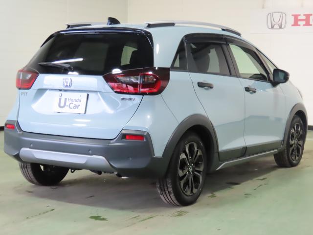 フィット ｅ：ＨＥＶクロスター　当社使用車　純正ナビ　夏冬タイヤ付　前後ドラレコ　エンスタ　ＴＶフル　リアカメラ　ＥＴＣ（9枚目）