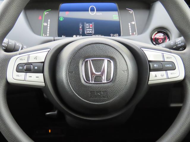 フィット ｅ：ＨＥＶクロスター　当社使用車　純正ナビ　夏冬タイヤ付　前後ドラレコ　エンスタ　ＴＶフル　リアカメラ　ＥＴＣ（13枚目）