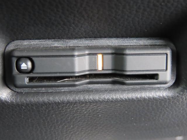 フィット ｅ：ＨＥＶクロスター　当社使用車　純正ナビ　夏冬タイヤ付　前後ドラレコ　エンスタ　ＴＶフル　リアカメラ　ＥＴＣ（17枚目）