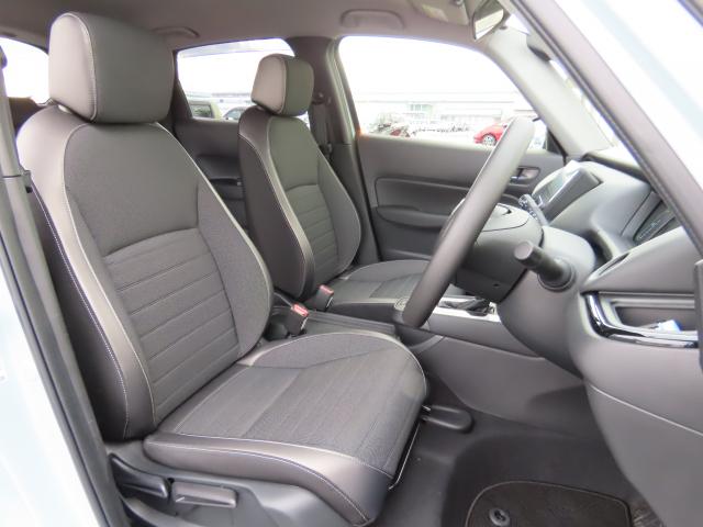 フィット ｅ：ＨＥＶクロスター　当社使用車　純正ナビ　夏冬タイヤ付　前後ドラレコ　エンスタ　ＴＶフル　リアカメラ　ＥＴＣ（19枚目）