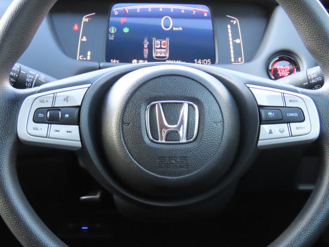 フィット ホーム 4WD メモリーナビ ETC バックカメラ フルセグ オートクルーズコントロール DVD再生 アイドリングストップ USB入力端子 衝突防止システム LEDヘッドランプ ドライブレコーダー(15枚目)