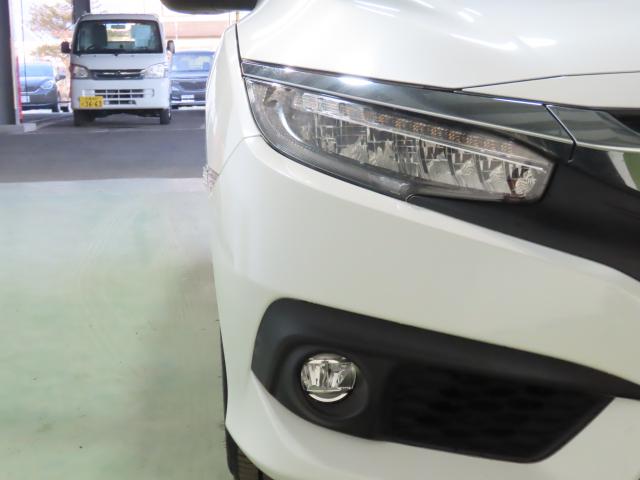 ＬＥＤヘッドライトは、点灯の瞬間から光量を発揮し、突然暗くなるトンネルなどでの安定感を高めます。