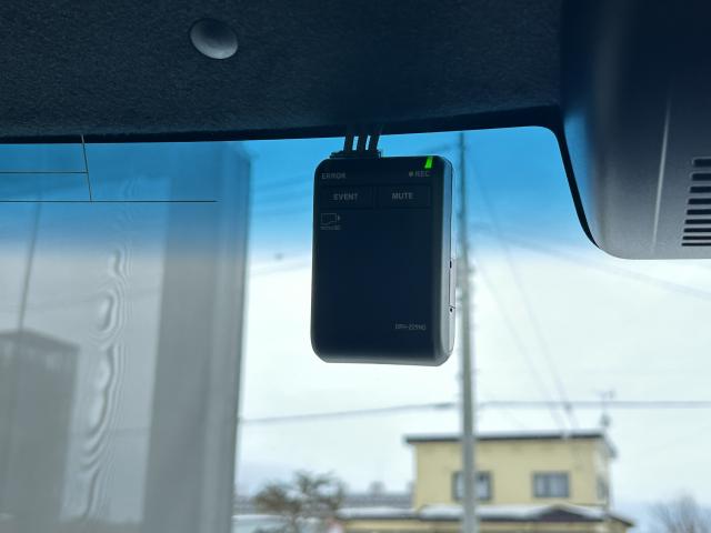 N-BOXカスタム L・ターボコーディネートスタイル 純正9インチナビ TVフル リアカメラ エンスタ 前後ドラレコ ETC 両側電動スライドドア アルミホイール シートヒーター オートクルーズコントロール ターボ アイドリングストップ USB入力端子(4枚目)