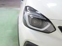 LEDヘッドライトは、点灯の瞬間から光量を発揮し、突然暗くなるトンネルなどでの安定感を高めます。