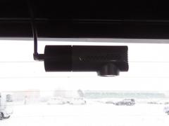 ���Τκݤ��軰�Ԥ��ܤǵҴ�Ū�ʾڵ򤬻Ĥ�ɥ饤�֥쥳�������դǤ��� 6