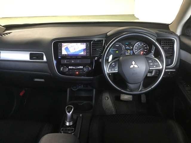 2.0 G ナビパッケージ 4WD(3枚目)