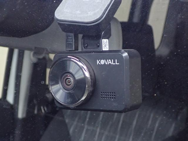 �h���C�u���R�[�_�[�́A�f���E�������L�^���邱�Ƃ��ł��鎩���ԗp�̎ԍڑ��u�̂��Ƃł��B�������̎��̂̍ۂ͂������A���s�̍ۂ̃h���C�u�f�����v���o�Ƃ��Ċy���ނ��Ƃ��\�ł��I