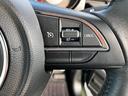 アダプティブクルーズコントロールがついています♪速度を設定すればアクセルを踏まなくてもスピードを保ってくれるので長距離運転も快適です♪
