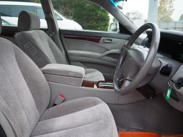 セドリック ２５０ＬＶ　ＦＯＵＲ　プレミアムリミテッド　４ＷＤ・仕入れ時評価点４．５点・４ＷＤ直６ターボ２６０馬力・本州車両・２オーナー・走行４１１００ｋｍ・フルノーマル・純正ナビ・電動シート・ドラレコ前後・ＥＴＣ（27枚目）