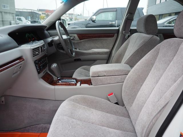 セドリック ２５０ＬＶ　ＦＯＵＲ　プレミアムリミテッド　４ＷＤ・仕入れ時評価点４．５点・４ＷＤ直６ターボ２６０馬力・本州車両・２オーナー・走行４１１００ｋｍ・フルノーマル・純正ナビ・電動シート・ドラレコ前後・ＥＴＣ（29枚目）