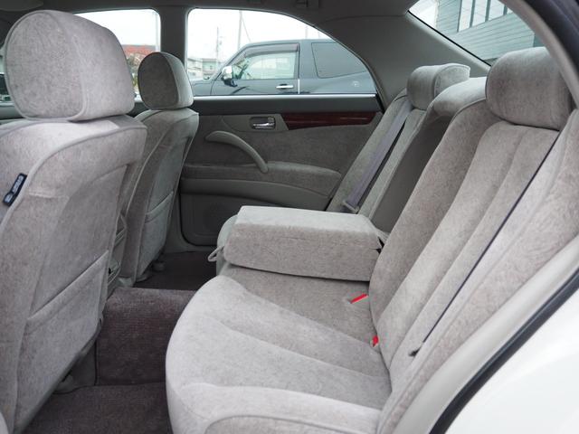 セドリック ２５０ＬＶ　ＦＯＵＲ　プレミアムリミテッド　４ＷＤ・仕入れ時評価点４．５点・４ＷＤ直６ターボ２６０馬力・本州車両・２オーナー・走行４１１００ｋｍ・フルノーマル・純正ナビ・電動シート・ドラレコ前後・ＥＴＣ（32枚目）