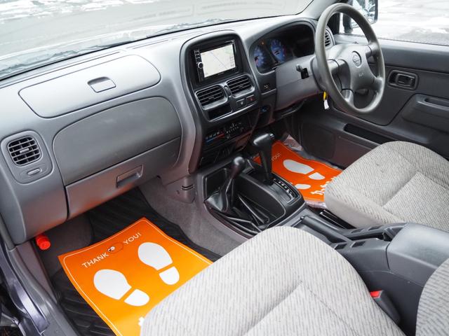 ダットサンピックアップ 　ＡＤダブルキャブ４ＷＤ・修復歴軽度・最終型ディーゼル・下回りサビ少ない・新品ＡＴタイヤ・社外メモリーナビ・フルセグ・ＵＳＢ・ＥＴＣ・エアコン・ロールバー・荷台チッピング塗装（23枚目）