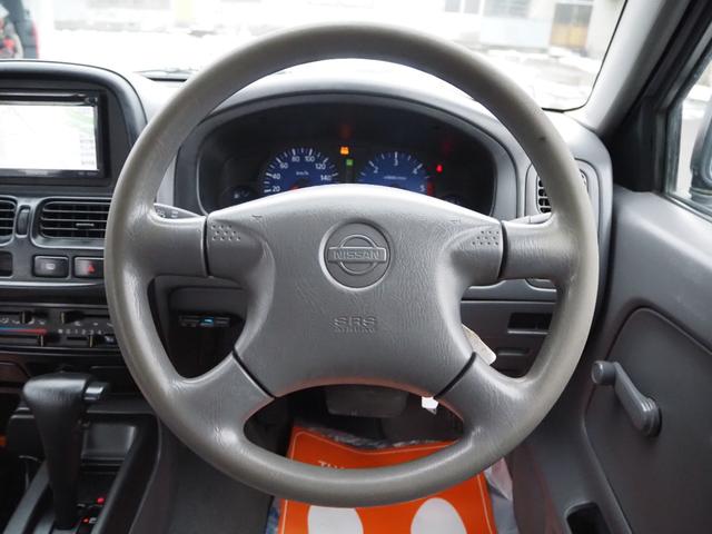 ダットサンピックアップ 　ＡＤダブルキャブ４ＷＤ・修復歴軽度・最終型ディーゼル・下回りサビ少ない・新品ＡＴタイヤ・社外メモリーナビ・フルセグ・ＵＳＢ・ＥＴＣ・エアコン・ロールバー・荷台チッピング塗装（28枚目）