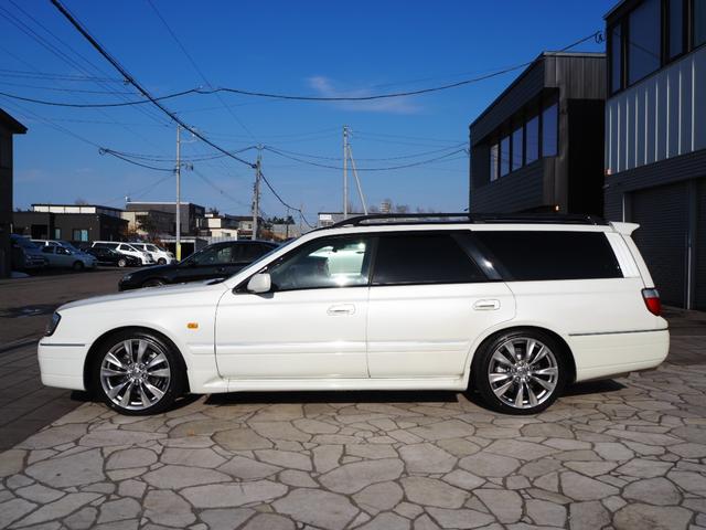 ステージア ２５ｔ　ＲＳ　ＦＯＵＲ　Ｖ　４ＷＤ・ＲＢ２５ＤＥＴ・ターボ２８０ｐｓ・下回りサビ少ない・社外ナビ・Ｂカメラ・フルセグ・Ｂｌｕｅｔｏｏｔｈ・ＢＬＩＺ車高調・ＦＵＪＩＴＵＢＯマフラー・Ｒレール・ＨＩＤ・ＥＴＣ・新品夏タイヤ（8枚目）