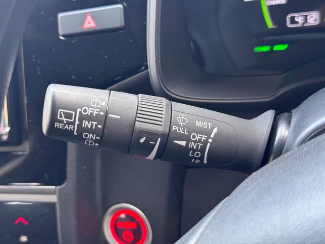 フィットハイブリッド Ｆ　ホンダセンシング　レーダクルーズ　ケンウッドナビ　Ｂｌｕｅｔｏｏｔｈ　ＥＴＣ　シティブレーキアクティブシステム　スマートキー　プッシュスタート　スペアキー　社外１５インチアルミホイール　フロントフォグ（24枚目）