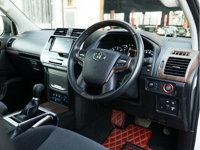 ランドクルーザープラド ＴＸ　ワンオーナー　リフトアップ　ビルシュタイン　純正ナビ　ワンセグ　ＣＤ　Ｂｌｕｅｔｏｏｔｈ　バックカメラ　サンルーフ　レーダークルーズ　ルーフラック　リアラダー　スマートキー　オートハイビーム（19枚目）