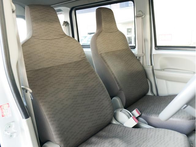 エブリイ ＰＡ　リフトアップ　ストラーダナビ　フルセグ　ＤＶＤ　ＣＤ　Ｂｌｕｅｔｏｏｔｈ　社外１４ＡＷ　マッドタイヤ　社外フロントバンパー　オートライト　レーダーブレーキ　パーキングセンサー　セーフティサポート（13枚目）