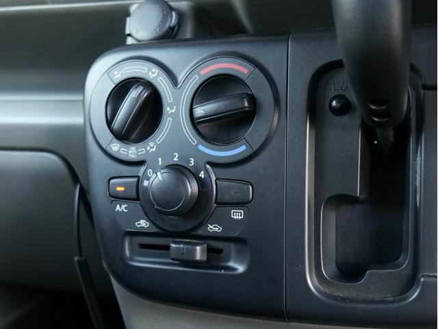 エブリイ ＰＡ　リフトアップ　ストラーダナビ　フルセグ　ＤＶＤ　ＣＤ　Ｂｌｕｅｔｏｏｔｈ　社外１４ＡＷ　マッドタイヤ　社外フロントバンパー　オートライト　レーダーブレーキ　パーキングセンサー　セーフティサポート（33枚目）