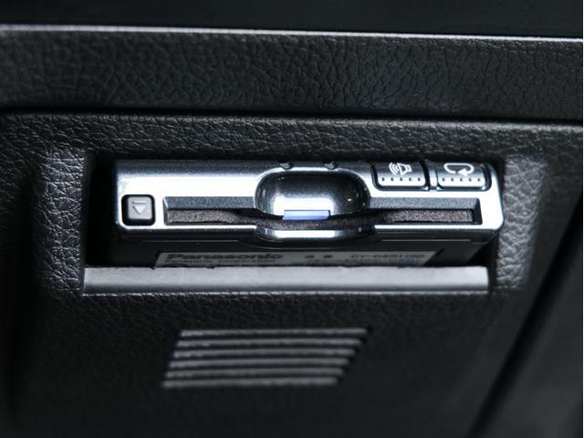 ＷＲＸ ＳＴＩ ＳＴＩ　タイプＳ　ＳＴＩフルエアロ　純正ＢＢＳ１８ＡＷ　大型リアスポイラー　純正パナソニックナビ／フルセグ／ＤＶＤ　バックカメラ　ＥＴＣ　ハーフレザーシート　パワーシート　スマートキー　プッシュスタート　ＳＩドライブ（11枚目）