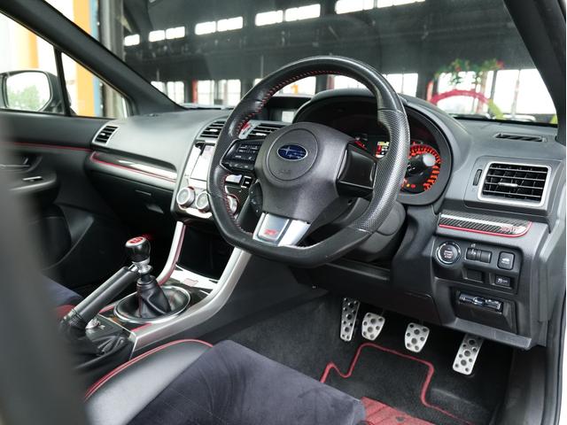 ＷＲＸ ＳＴＩ ＳＴＩ　タイプＳ　ＳＴＩフルエアロ　純正ＢＢＳ１８ＡＷ　大型リアスポイラー　純正パナソニックナビ／フルセグ／ＤＶＤ　バックカメラ　ＥＴＣ　ハーフレザーシート　パワーシート　スマートキー　プッシュスタート　ＳＩドライブ（15枚目）