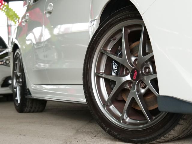 ＷＲＸ ＳＴＩ ＳＴＩ　タイプＳ　ＳＴＩフルエアロ　純正ＢＢＳ１８ＡＷ　大型リアスポイラー　純正パナソニックナビ／フルセグ／ＤＶＤ　バックカメラ　ＥＴＣ　ハーフレザーシート　パワーシート　スマートキー　プッシュスタート　ＳＩドライブ（20枚目）