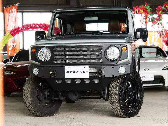 ５ＭＴ　リフトアップ　外バンパー　外１６インチＡＷ　ジオランダーＭ／Ｔ　革調シートカバー　カロッツェリアディスプレイオーディオ　Ｂｌｕｅｔｏｏｔｈ　セーフティサポート付　スマートキー　プッシュスタート