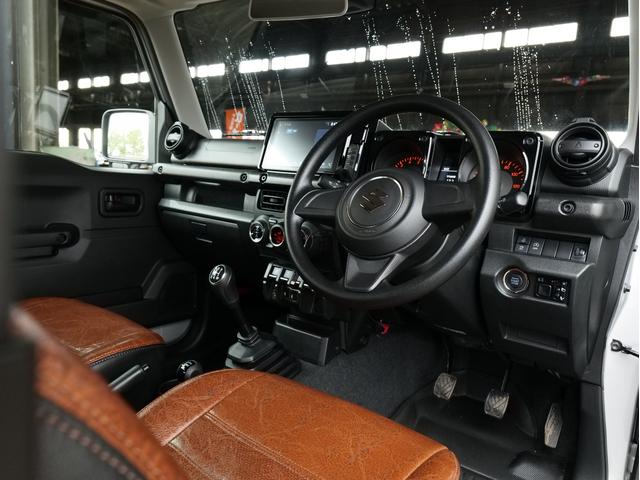 ５ＭＴ　リフトアップ　外バンパー　外１６インチＡＷ　ジオランダーＭ／Ｔ　革調シートカバー　カロッツェリアディスプレイオーディオ　Ｂｌｕｅｔｏｏｔｈ　セーフティサポート付　スマートキー　プッシュスタート