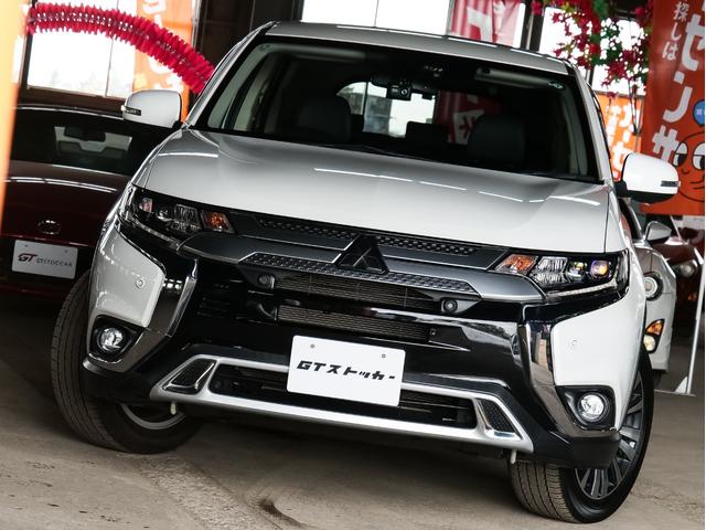 ワンオーナー　夏冬タイヤ付　マルチアラウンドモニター／フルセグ／Ｂｌｕｅｔｏｏｔｈ　前後ドラレコ　　レーダークルーズコントロール　電動テールゲート　ＥＴＣ　純正１８ＡＷ　ステアリングヒーター