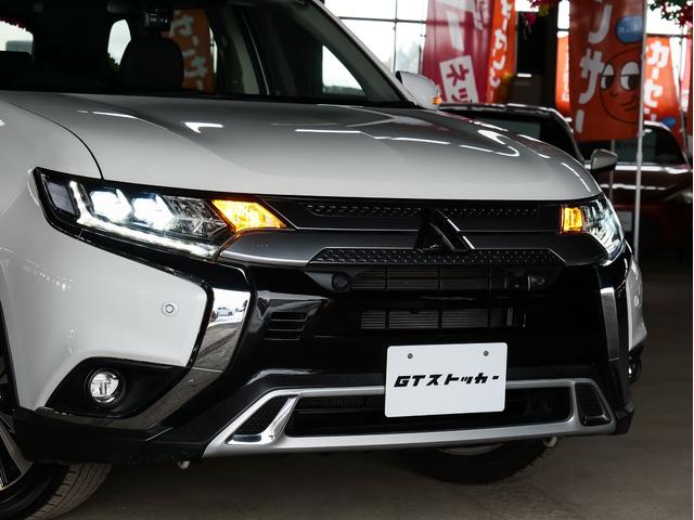 ワンオーナー　夏冬タイヤ付　マルチアラウンドモニター／フルセグ／Ｂｌｕｅｔｏｏｔｈ　前後ドラレコ　　レーダークルーズコントロール　電動テールゲート　ＥＴＣ　純正１８ＡＷ　ステアリングヒーター