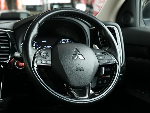 ワンオーナー　夏冬タイヤ付　マルチアラウンドモニター／フルセグ／Ｂｌｕｅｔｏｏｔｈ　前後ドラレコ　　レーダークルーズコントロール　電動テールゲート　ＥＴＣ　純正１８ＡＷ　ステアリングヒーター