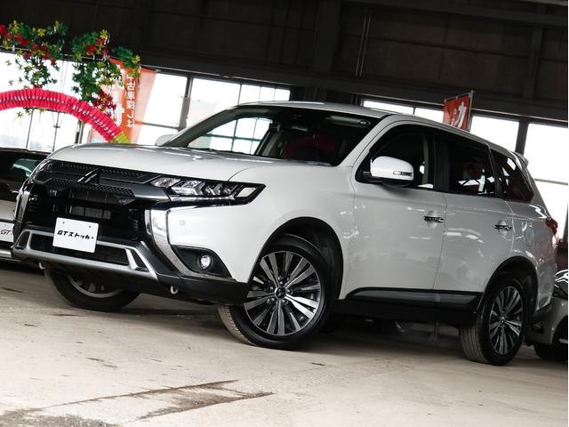 ワンオーナー　夏冬タイヤ付　マルチアラウンドモニター／フルセグ／Ｂｌｕｅｔｏｏｔｈ　前後ドラレコ　　レーダークルーズコントロール　電動テールゲート　ＥＴＣ　純正１８ＡＷ　ステアリングヒーター