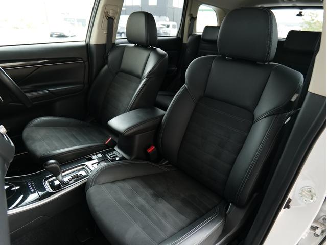 ワンオーナー　夏冬タイヤ付　マルチアラウンドモニター／フルセグ／Ｂｌｕｅｔｏｏｔｈ　前後ドラレコ　　レーダークルーズコントロール　電動テールゲート　ＥＴＣ　純正１８ＡＷ　ステアリングヒーター