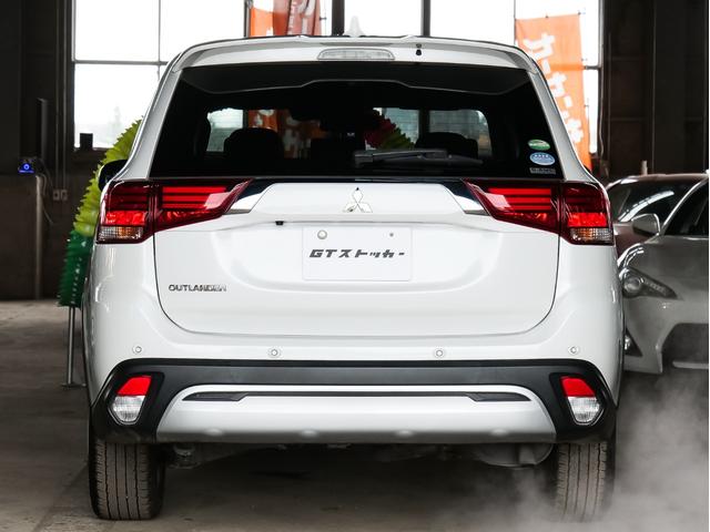 ワンオーナー　夏冬タイヤ付　マルチアラウンドモニター／フルセグ／Ｂｌｕｅｔｏｏｔｈ　前後ドラレコ　　レーダークルーズコントロール　電動テールゲート　ＥＴＣ　純正１８ＡＷ　ステアリングヒーター