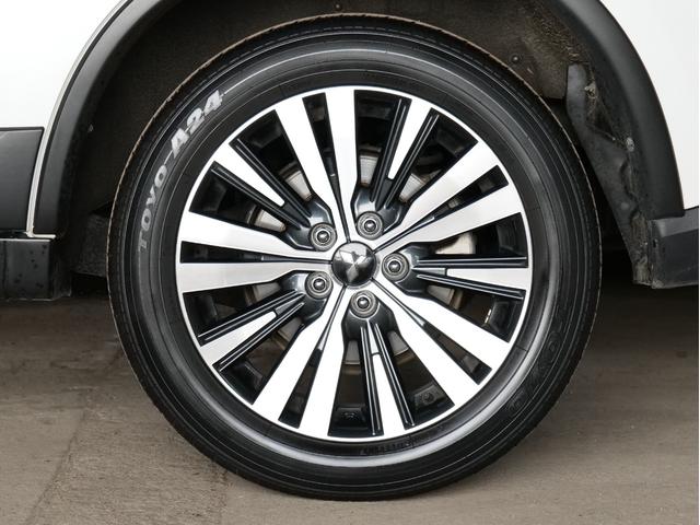 ワンオーナー　夏冬タイヤ付　マルチアラウンドモニター／フルセグ／Ｂｌｕｅｔｏｏｔｈ　前後ドラレコ　　レーダークルーズコントロール　電動テールゲート　ＥＴＣ　純正１８ＡＷ　ステアリングヒーター